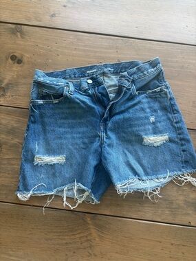 Old Navy Frayed Hem Distressed Jean Shorts - Blue